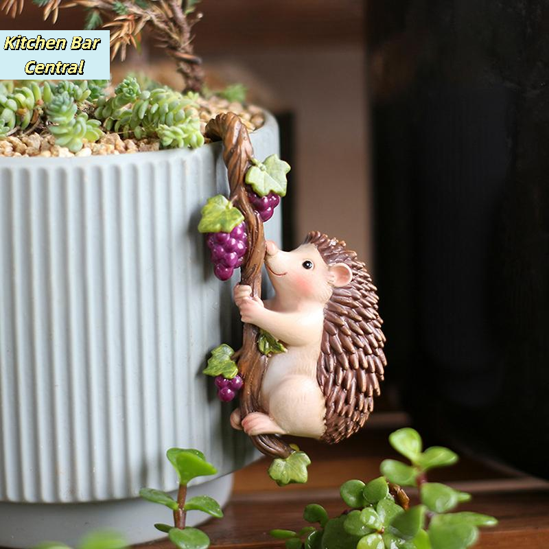 【Cute Climbing Hedgehog Figuri - Gardening Tools Cute のレビューと価格