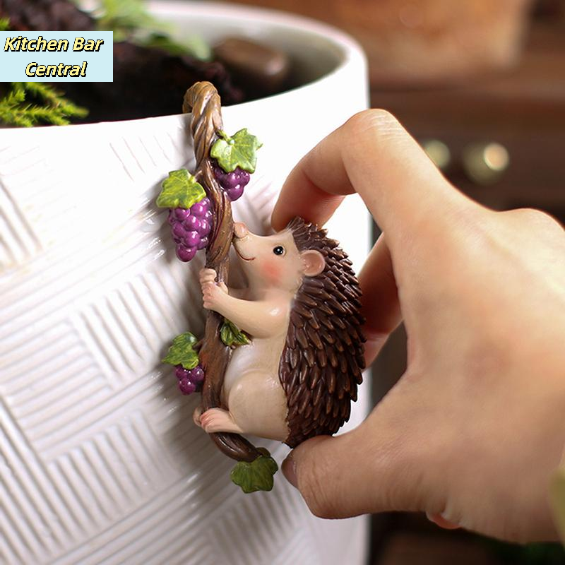 【Cute Climbing Hedgehog Figuri - Gardening Tools Cute のレビューと価格