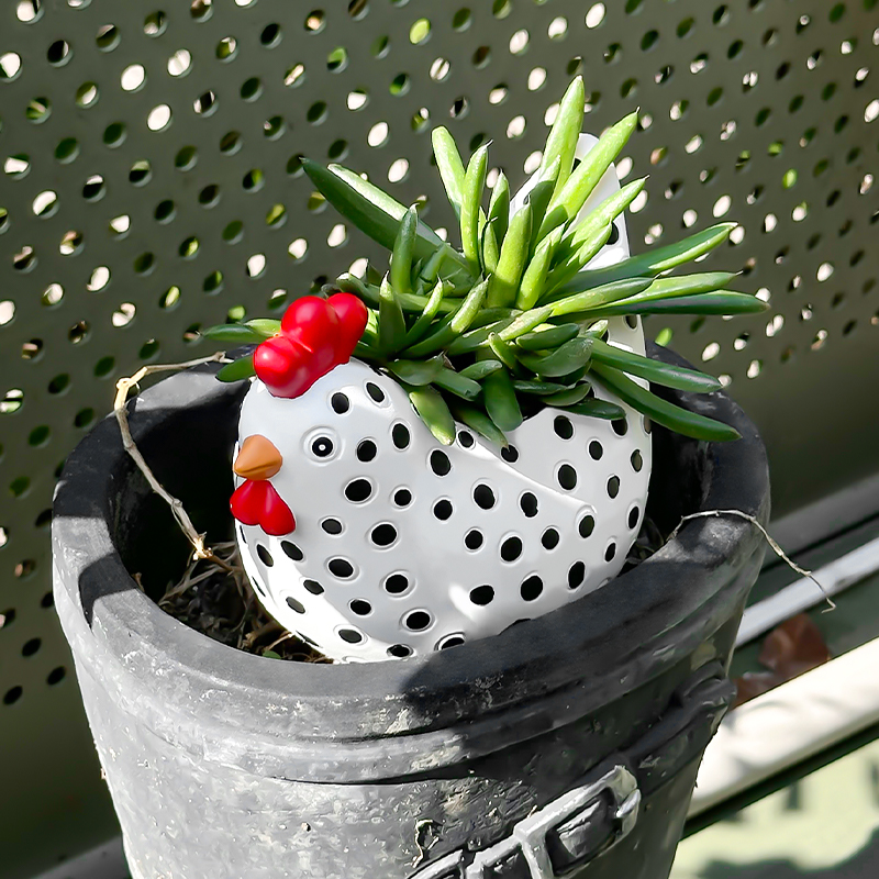 Funny Spotted Chicken Flower P - Gardening Tools Cute のレビューと価格