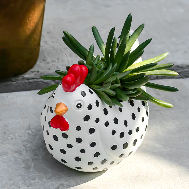 Funny Spotted Chicken Flower P - Gardening Tools Cute のレビューと価格